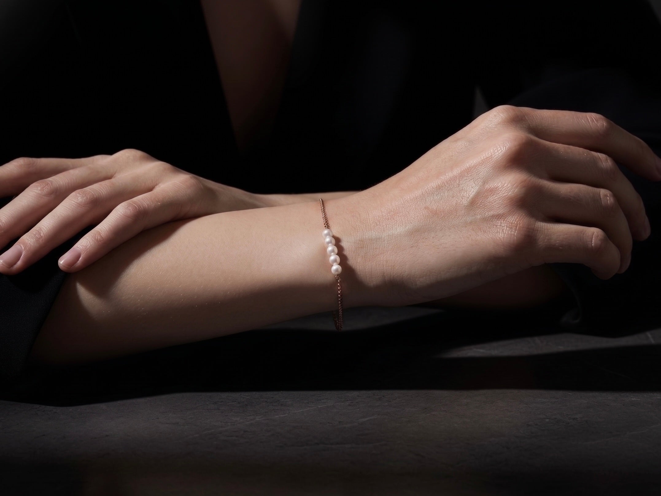 The "Luminous" Freshwater Pearl & 14k Rose Gold Bracelet